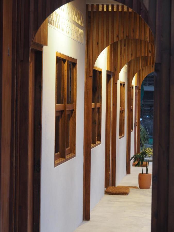 Makai Nap Hotel Thai Mueang Ngoại thất bức ảnh